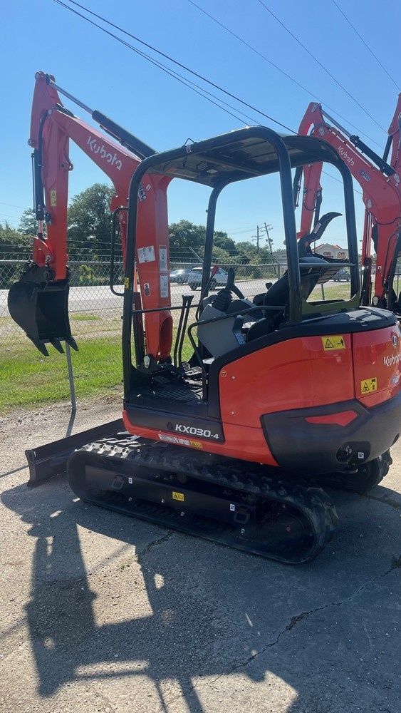 Kubota KX030-4R1